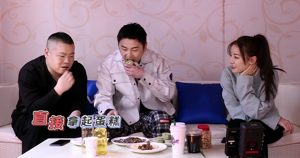 迪丽热巴|迪丽热巴在跑男狂吃，为何在其他节目一口都不吃？原因太扎心