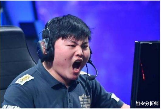 Uzi：UZI退役！在全网的祝福和惋惜声中，有一帮人却这么说！