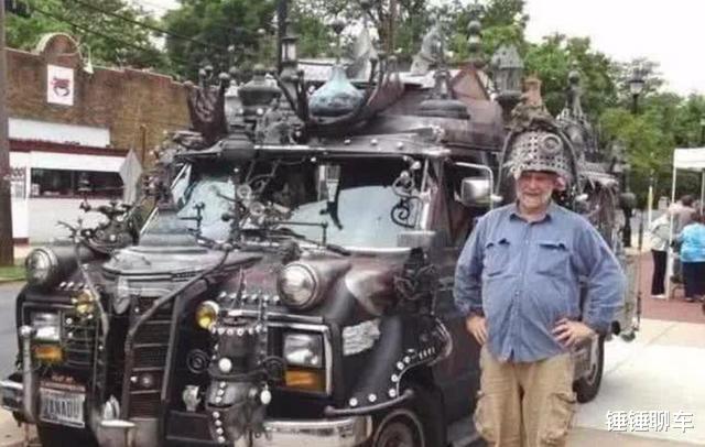 路虎|大爷改装180万路虎,博物馆豪掷6000万要买,大爷:不差这点钱