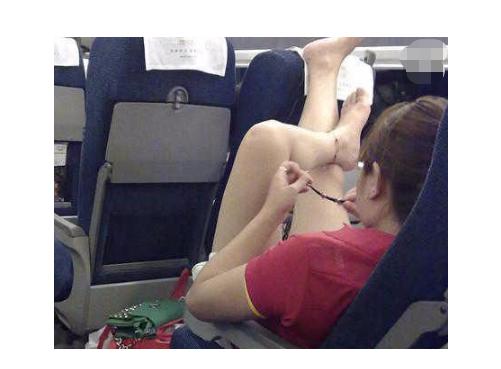 |“抢劫运输高考试卷的车还有运钞车，哪个更严重？”答案意想不到，哈哈哈哈