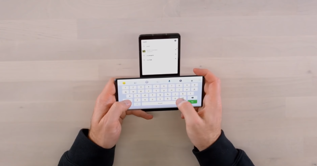 |奇葩旋转屏手机！iPhone 12也得靠边站？