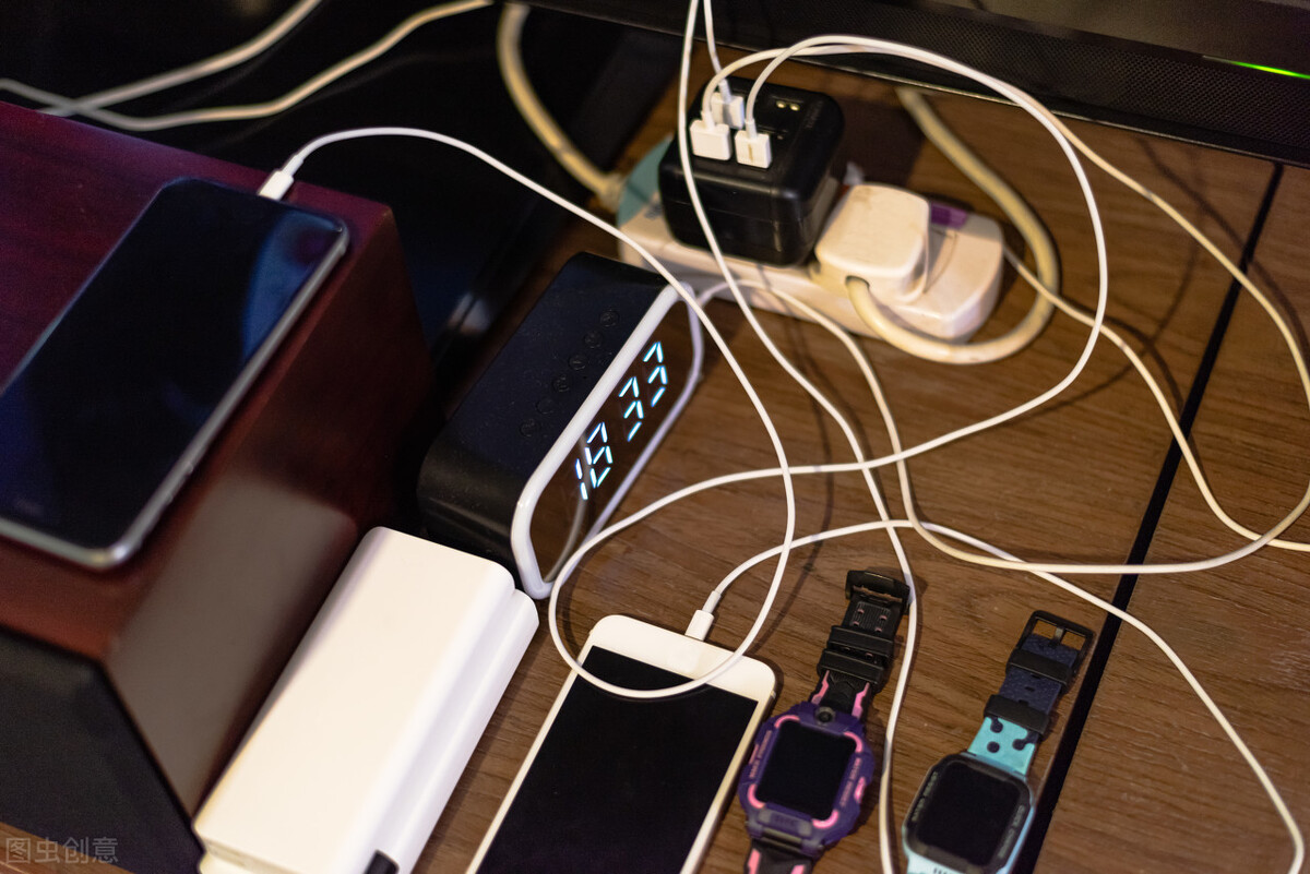 苹果配件|4款价值2499苹果配件,让我工作效率达到极致,极简便利