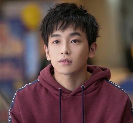 「彭昱畅」《向往的生活》即将开播，彭昱畅恋情公开，网友评论画风突变