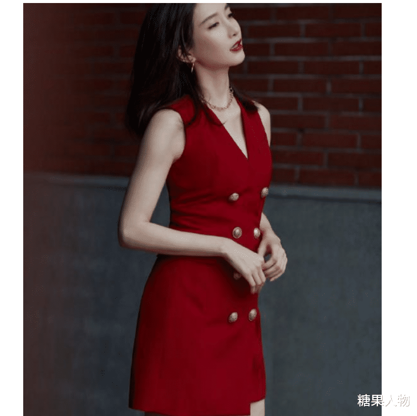 江疏影|别人都是手上做美甲,江疏影却涂在了脚上,网友:这脚趾头我不配拥有