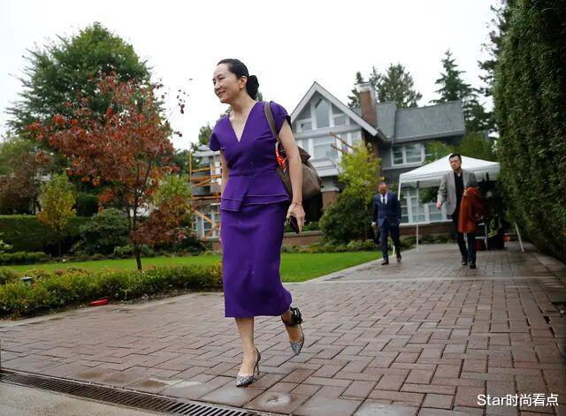 孟晚舟▲华为老总女儿孟晚舟:输了官司不输气场!脚拷穿出不卑不亢时尚感