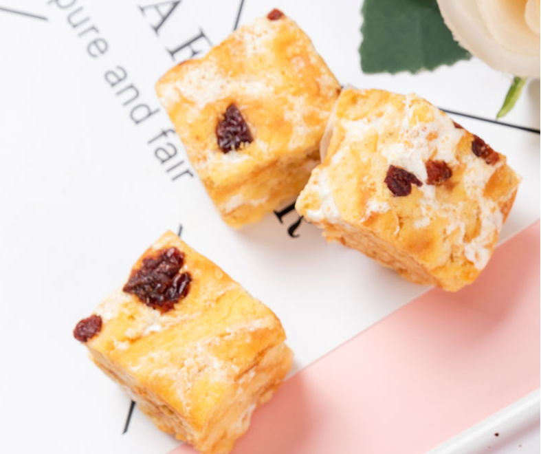 烤馒头片|超市货架藏着4种“尴尬”零食，好吃不贵却无人问津，导购叹气：不识货