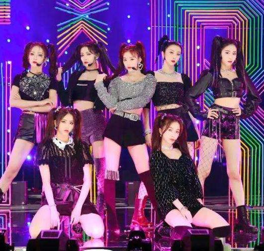 「赵小棠」刘雨昕出个人单曲,虞书欣上综艺节目,赵小棠成立个人工作室