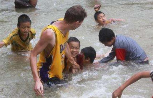 支教|“大山留不住人”，德国小伙在中国深山支教10年，最后却遗憾离开