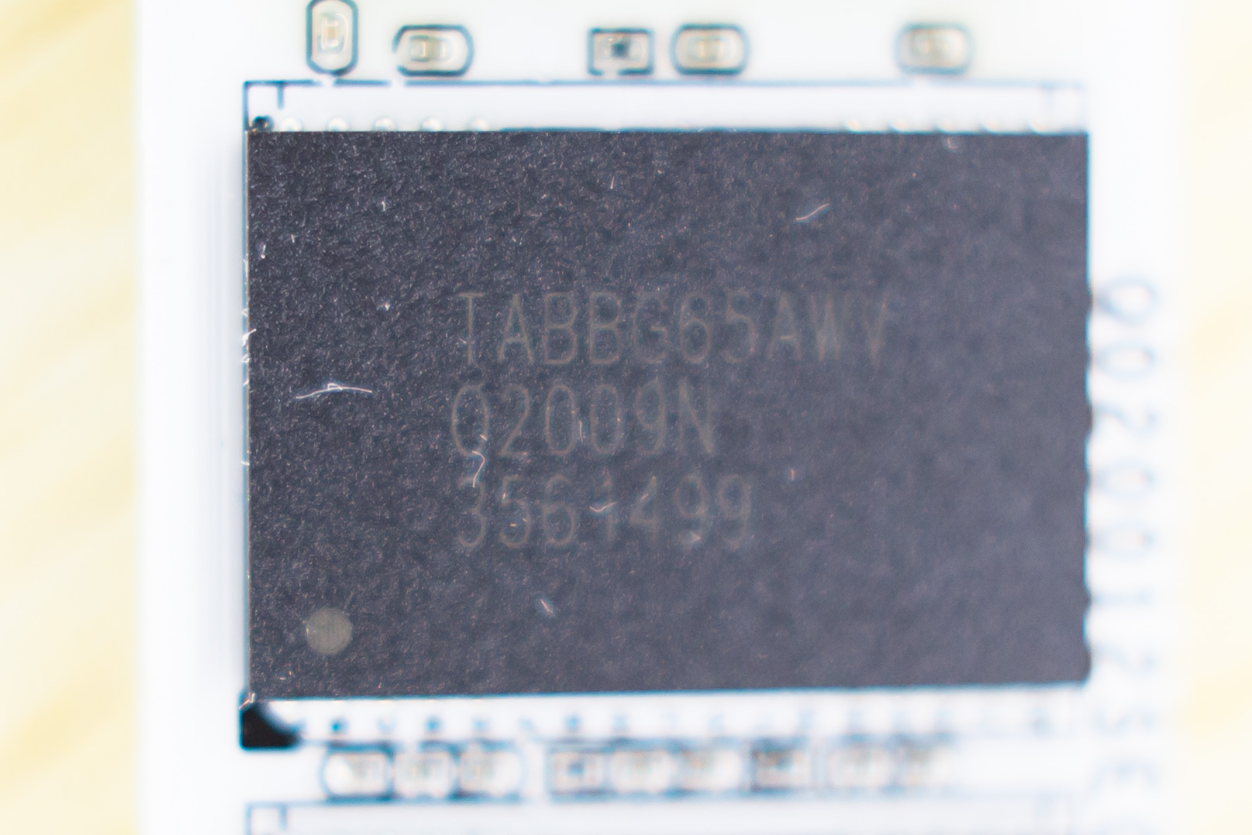 固态硬盘|“白嫖”影驰一块PCIE 4.0 固态硬盘，五毛一G到底值不值