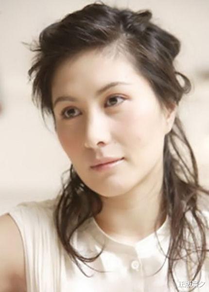 「赌王」她是赌王最宠爱的女儿，继承百亿家产，直言：梁安琪只是小四