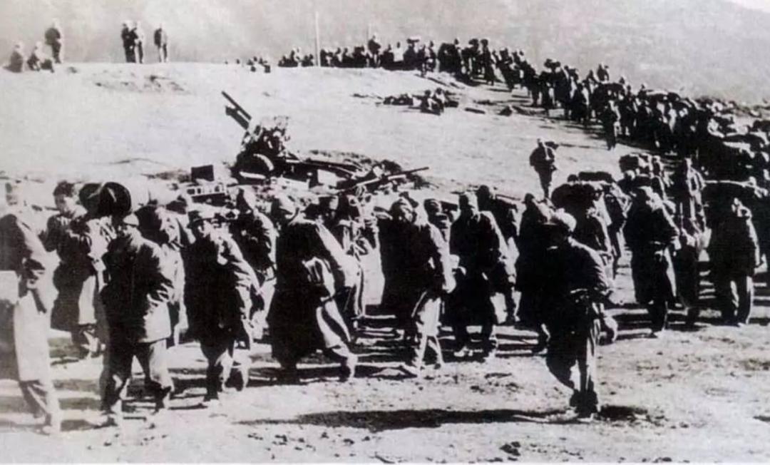 印度:1962年中印冲突,我军缴获了多少武器?为什么最后都还给了印度?