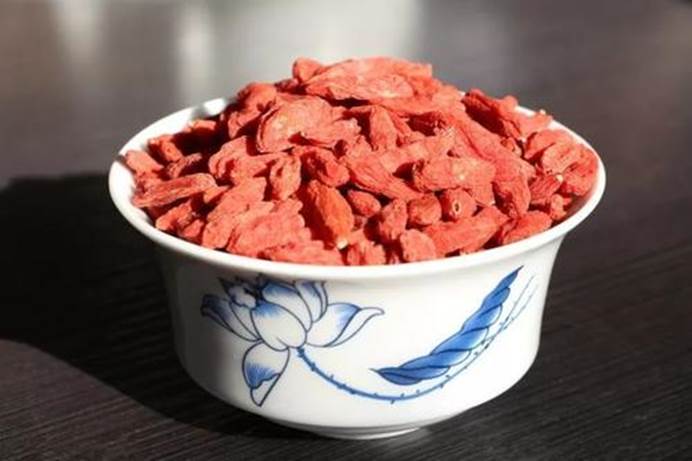 牛肉|美国人怒斥：我们心目中的高贵美食，中国人却用来冲水喝？