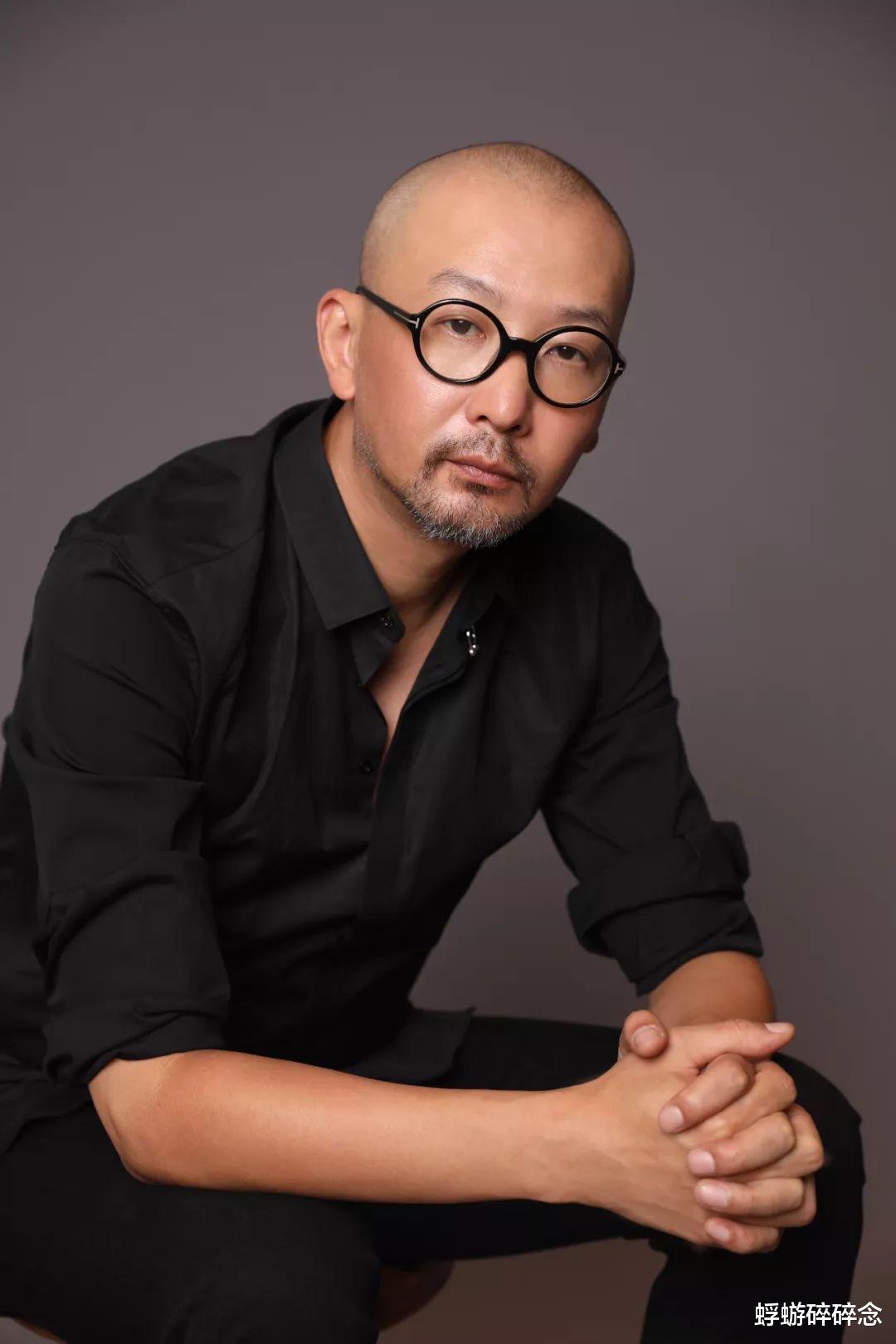 马伊琍|刚出道恋导演，离婚后与26岁鲜肉街头亲密，马伊琍真活出自我？