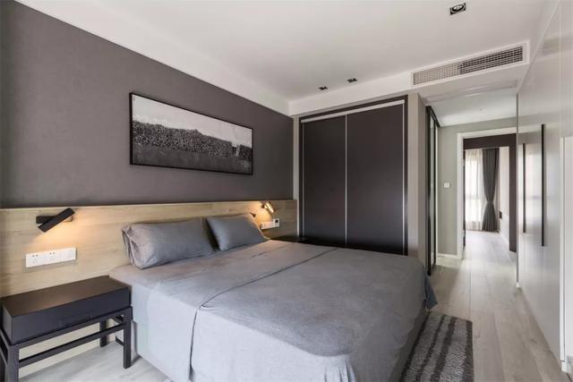 |136㎡四室两厅两卫灰色为主色调打造,配合黑白色作辅色