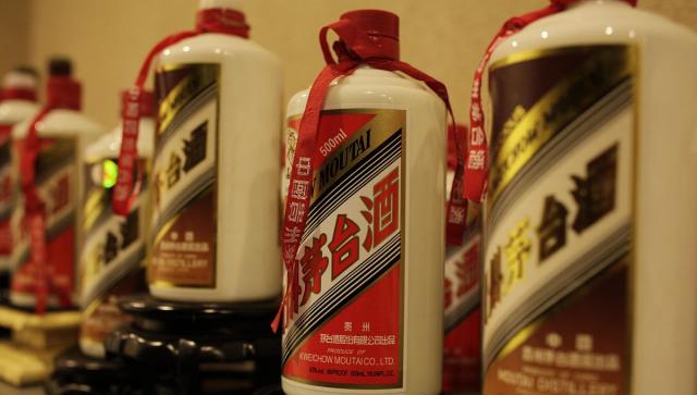 伊利|不是茅台，不是娃哈哈，中国饮料之王就在我们手边，蝉联亚洲第一