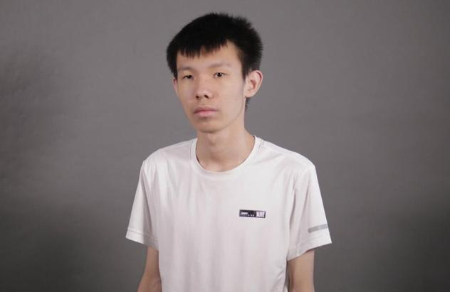 『』国服脏兵王账号被封，向观众借号却无人回应，成也男枪，败也男枪