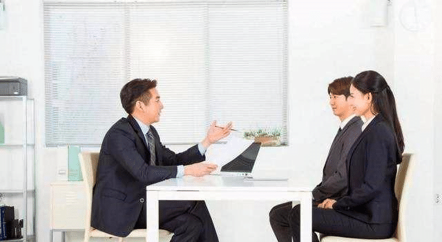 |面试官：李字去掉子，是什么字？答“木”被落选，机智男孩被录取