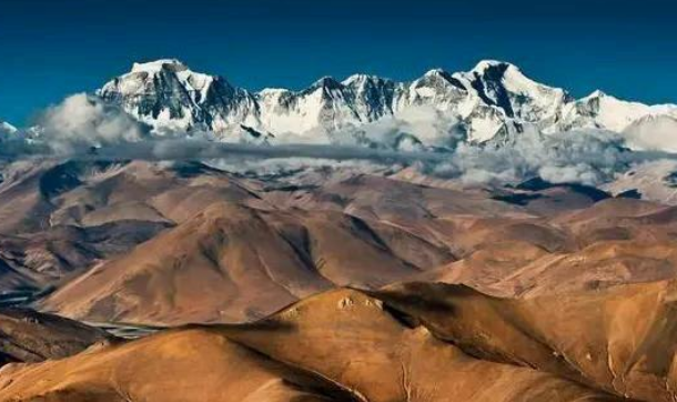 【西藏】西藏突现不该出现的东西?游客也觉得很神奇,专家警告要小心