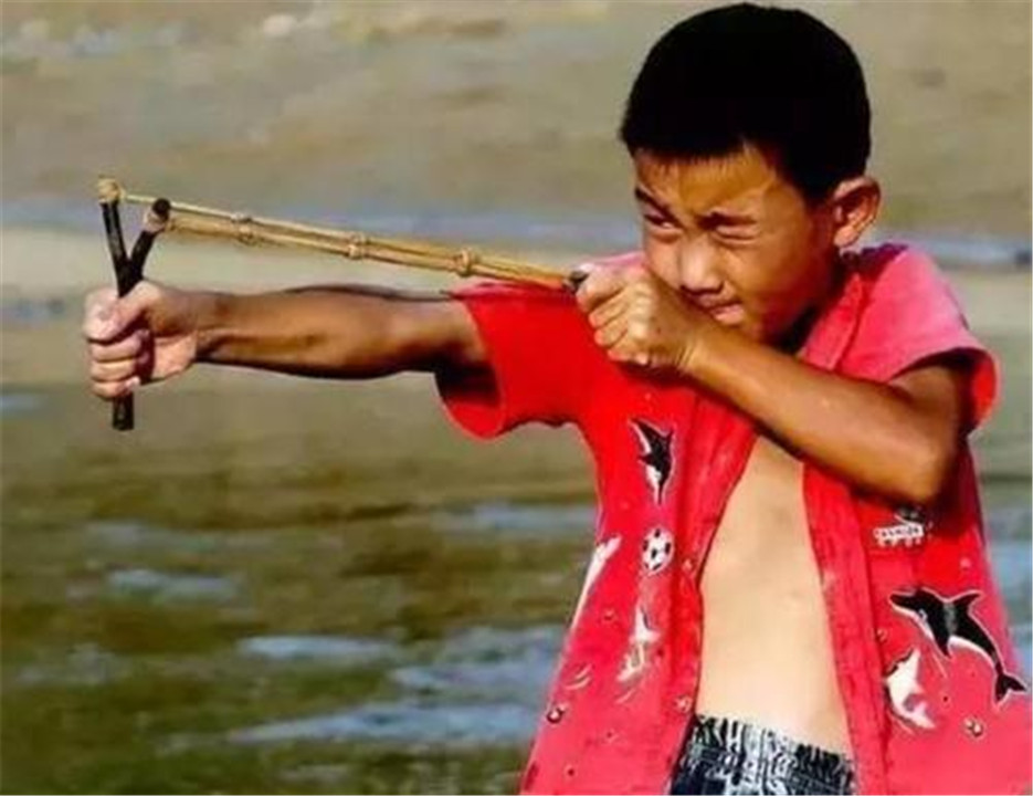 []为什么“穷人家”的娃一眼就能看出？老教师直言：身上这3点藏不住