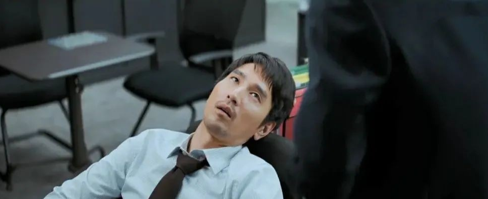 赵又廷|连刷了10集《平凡的荣耀》，我心情复杂地写下了这篇文章