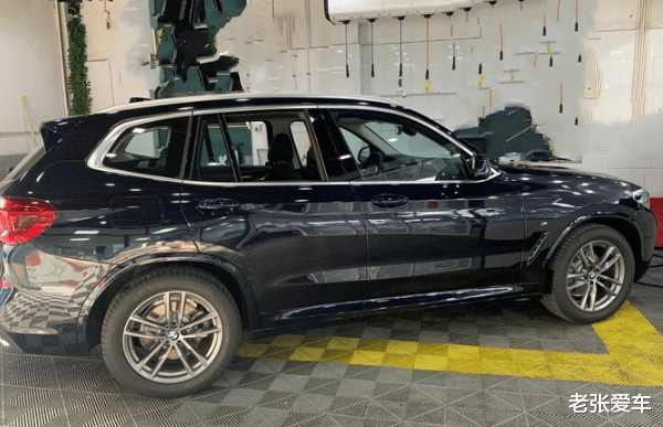 宝马X3|买啥奥迪Q5L，30岁开它面子更足，新车连跌7万，上个月卖出14017辆