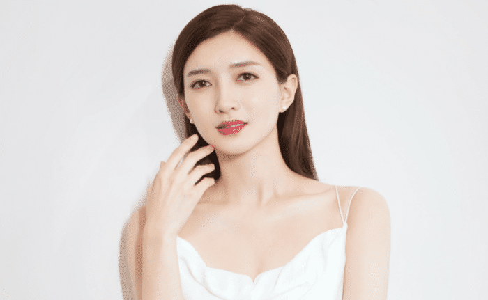 胡歌|33岁江疏影有多开放？全身上下仅用两根绳吊着，网友：原来胡歌是这口味