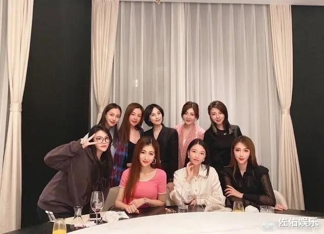 黄晓明|被曝和黄晓明已离婚，baby疑回应：我知道自己是谁，会珍惜眼前