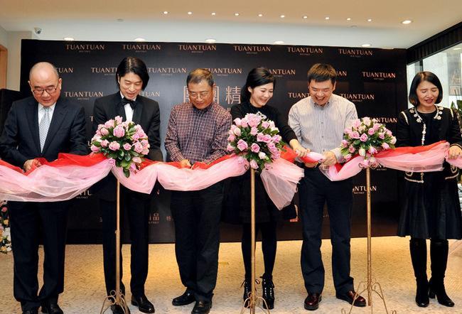 ▲他靠借来的400万买下央视广告位，靠5元的生意做到了60亿的身价！