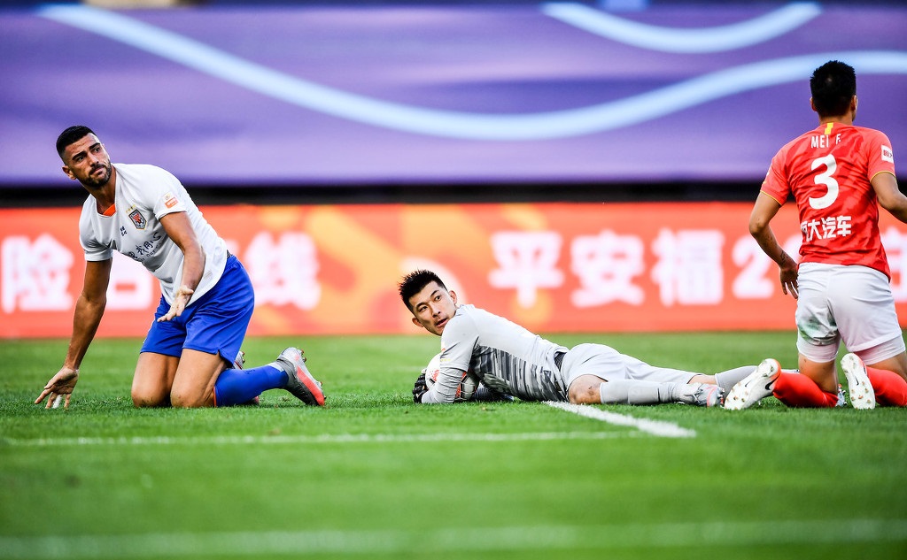 山东鲁能|鲁能球员赛后评分:佩莱6.3分,郭田雨7.1分,全场最佳是此人!