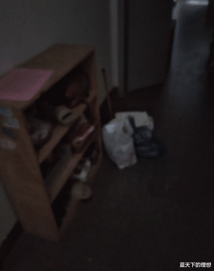 公摊面积|“?亲戚送了一大壶芝麻油说是自己家榨的，请问大家这沉淀物正常不？”