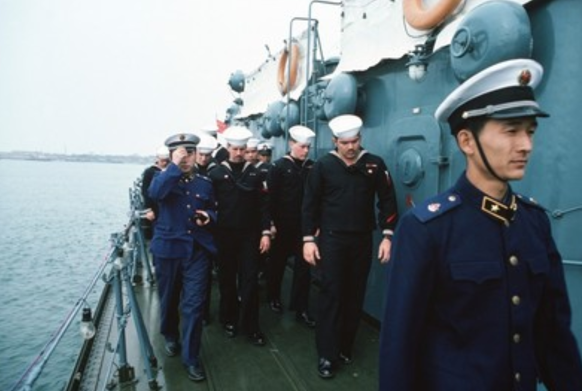 美國海軍首次訪華，讓我們非常失望，我國儀仗隊直接撤離-圖2