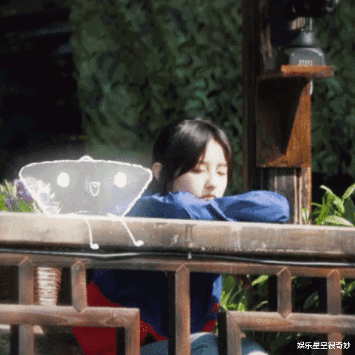 「张子枫」《跑男》邀请张子枫3次都被拒绝?她每次都说这6个字,难怪这么火!