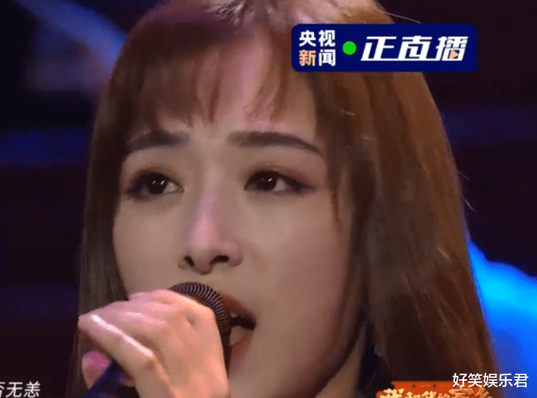 张含韵|张含韵直面央视“照妖镜”，被怼脸拍的画面下，这颜值我没眼花吧