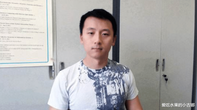 美国▲中国天才入美国籍，拒绝回国发展，回复的一句话让网友集体沉默