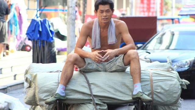 果然悠|继“返乡潮”之后，农村又出建房“新潮流”，专家表现出了担忧