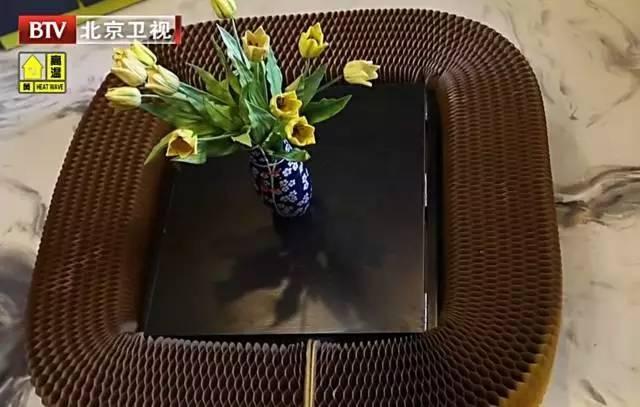 「」5口人蜗居17㎡，姥爷睡衣柜上，姥姥躲厕所，竟爆改成五室一厅