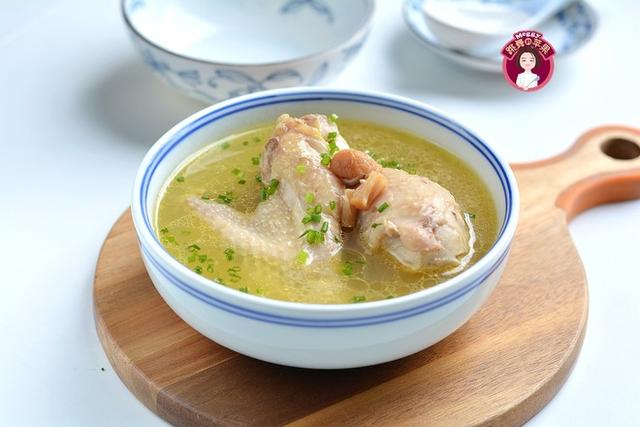 鸡汤|妈妈每天早晨坚持喝“它”,气色红润,皮肤细腻,比吃阿胶效果好