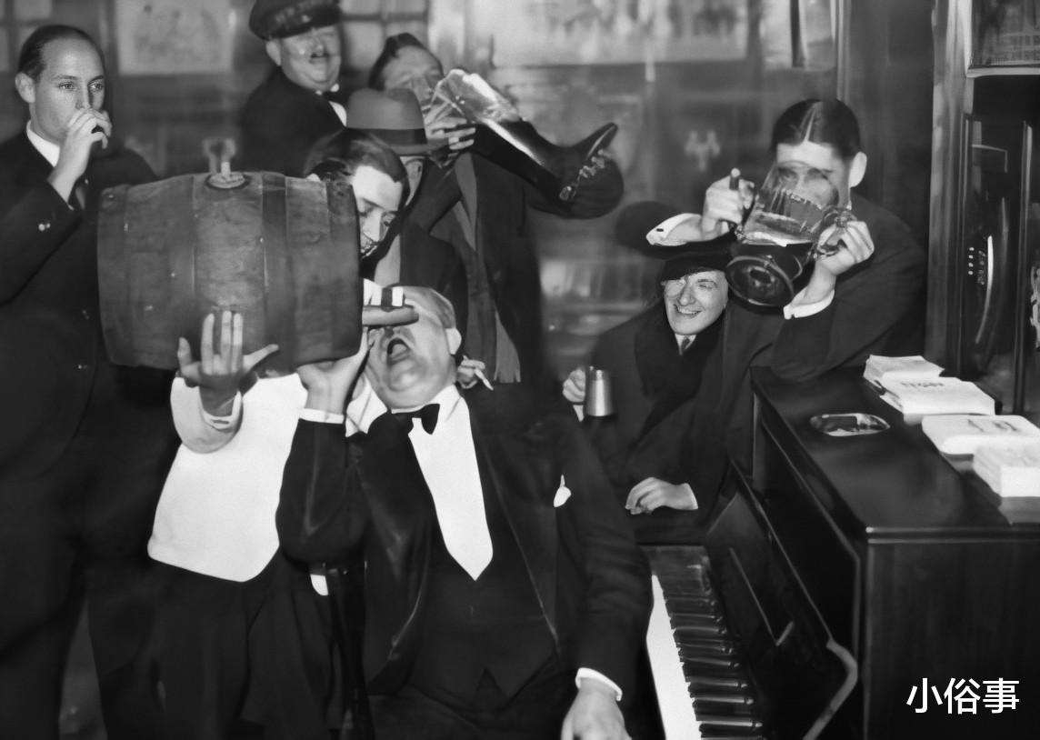 老照片|骇人老照片：图三是民国收尸人，图八是“男人都怕的礼仪”