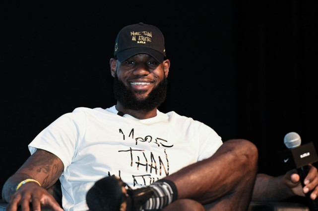 『勒布朗·詹姆斯』疯狂一夜!恭喜湖人詹姆斯,签约正式达成,杜兰特官宣重要决定