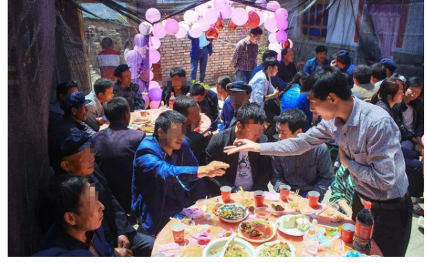 捷途x95|男子买哈弗H6，提车宴上办100桌酒席，猜猜收了多少钱？