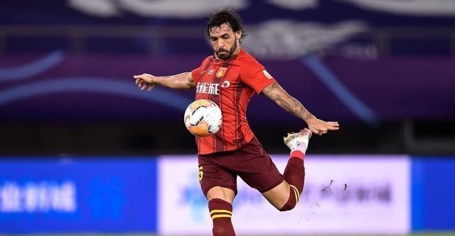 里卡多·高拉特|卡帅证实挤走高拉特之人再受伤，年薪高达4000万却难以支援恒大