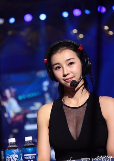 『科比·布莱恩特』她是北京体大校花，被科比称为亚洲第一美女，现交往男友身体强壮