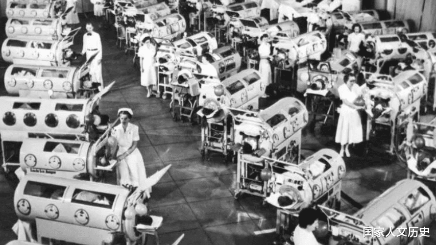 『美国』这个病毒曾经困扰美国人很久，病人不得不住进这种“机器监狱”