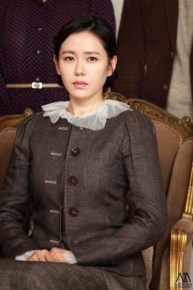 「孙艺珍」孙艺珍古装气质优雅，贵族千金、艺妓造型美成仙，被网民称为孙仙