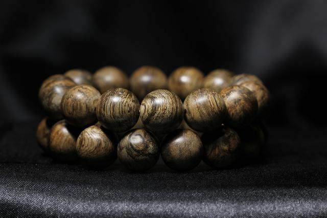 「文玩」文玩珠串收藏都应该注意哪些？
