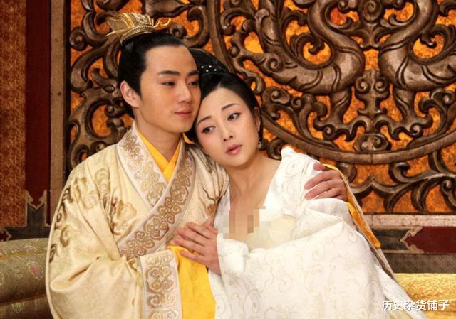 武则天|东北妇女王庆文,年过半百还靠此物养十来个精壮小伙,自比武则天