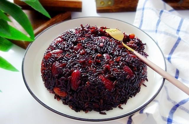 红枣|天冷了，主食应该常吃它，隔三差五来一顿，面色红润精神足