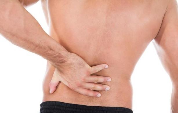 睡眠：经常腰痛，注意3个原因，若都不是，就要注意自己的肾脏健康了