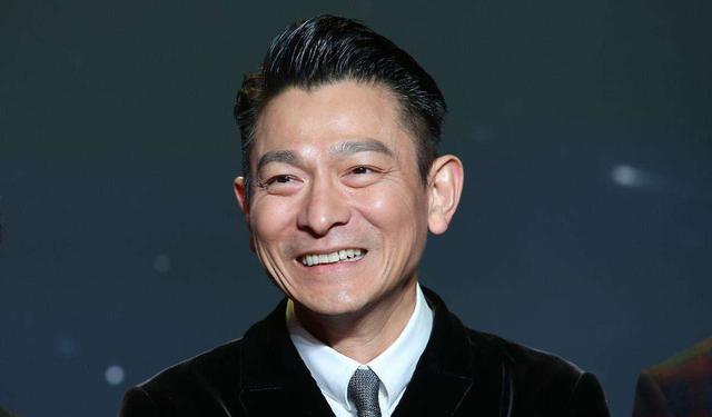 成龙:片酬最高的香港四大明星,刘德华第四成龙第二,第一名谁也请不起