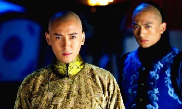 【雍正】同样是兄弟,为何雍正上位能善待二哥,却不放过囚禁十四年的大哥